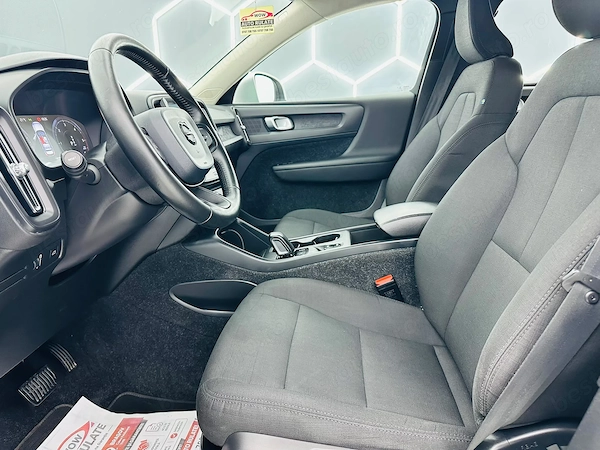 VOLVO XC40 2019 — imagine 11