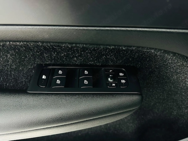 VOLVO XC40 2019 — imagine 10