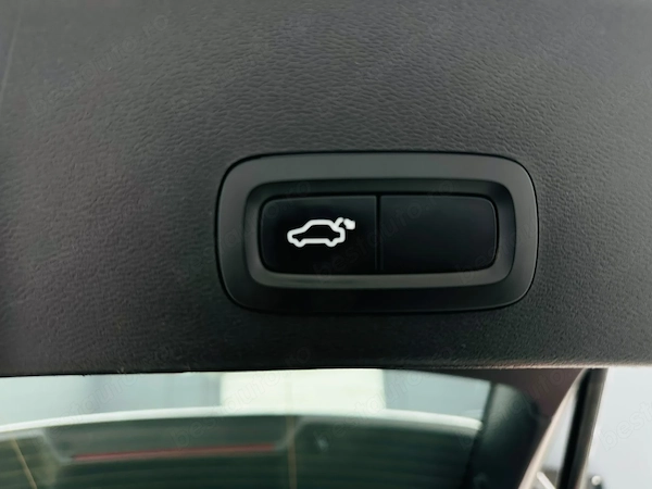 VOLVO XC40 2019 — imagine 17