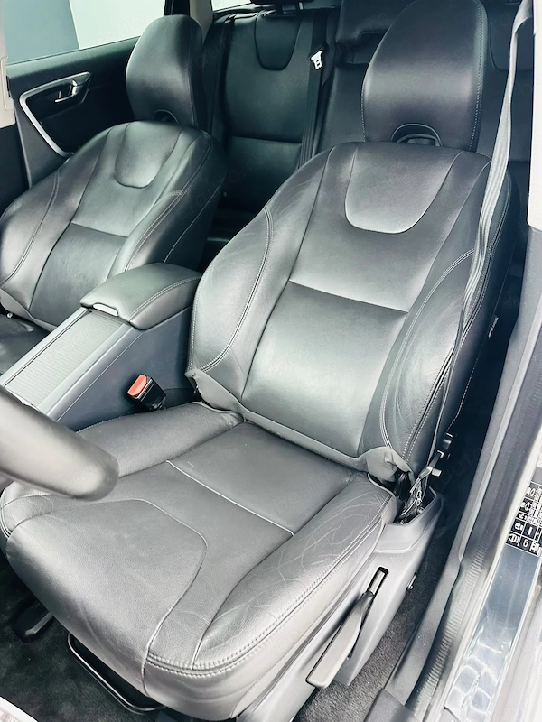 VOLVO XC60 2017 — imagine 20