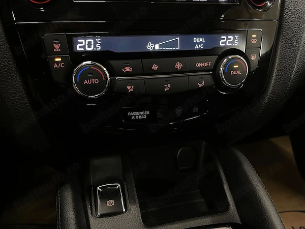 NISSAN Qashqai 2020 — imagine 17