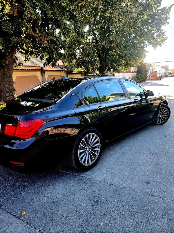 BMW 7 Series 2011 — imagine 5