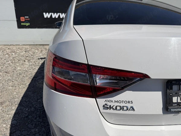 SKODA Superb 2019 — imagine 7