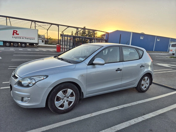 HYUNDAI i30 2010 — imagine 4