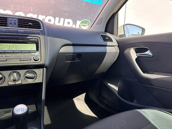 VOLKSWAGEN Polo 2011 — imagine 12