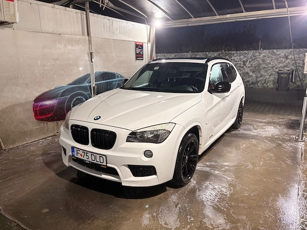 BMW X Series (Generic) 2011 — imagine 3