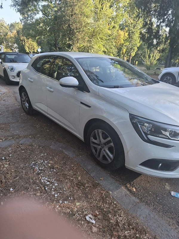 RENAULT Megane 2019 — imagine 4