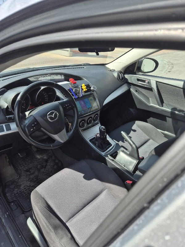 MAZDA 3 2010 — imagine 5