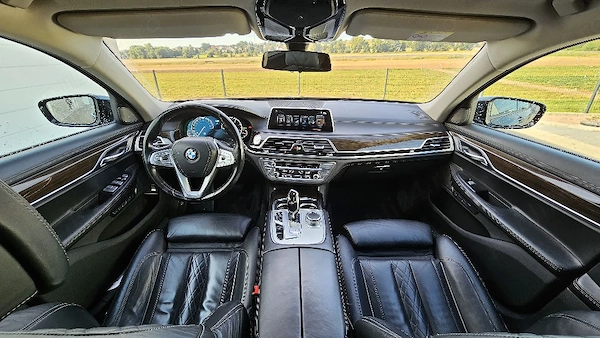 BMW 7 Series 2016 — imagine 10