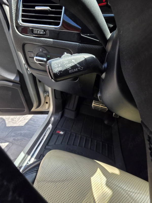 VOLKSWAGEN Touareg 2012 — imagine 7
