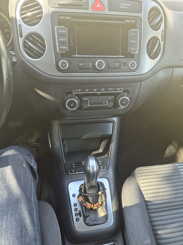 VOLKSWAGEN Tiguan 2010 — imagine 4