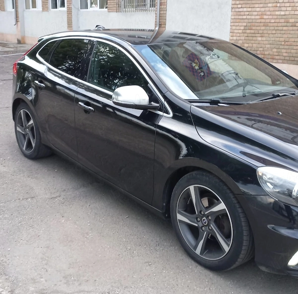 VOLVO V40 2013 — imagine 2
