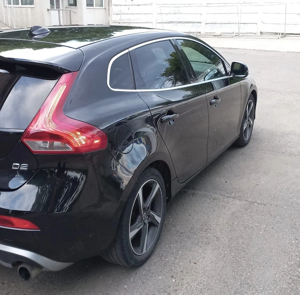 VOLVO V40 2013 — imagine 6