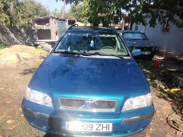 VOLVO V40 2001 — imagine 4