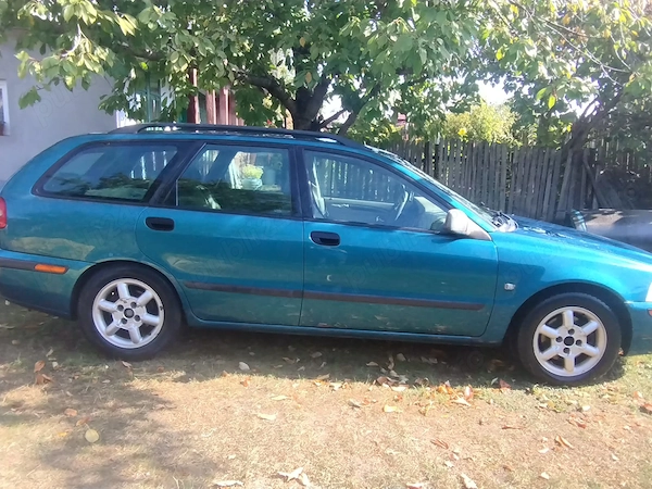 VOLVO V40 2001 — imagine 2