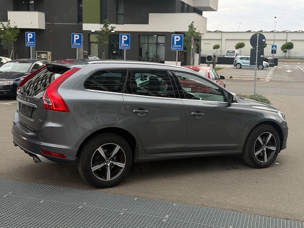 VOLVO XC60 2017 — imagine 4
