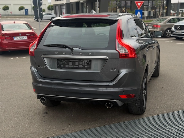 VOLVO XC60 2017 — imagine 3
