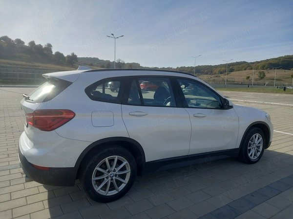 BMW iX1 2018 — imagine 5