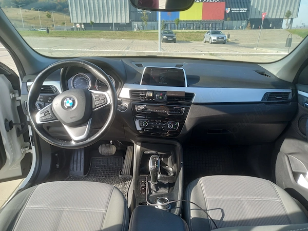 BMW iX1 2018 — imagine 9