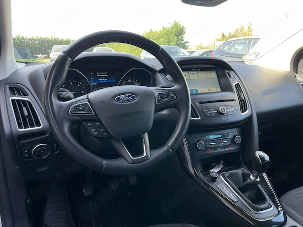 FORD Focus 2018 — imagine 7
