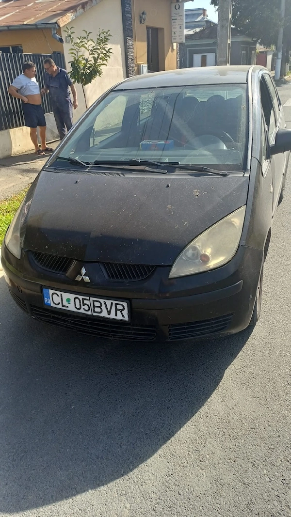 MITSUBISHI Colt