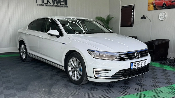 VOLKSWAGEN Passat 2018 — imagine 3