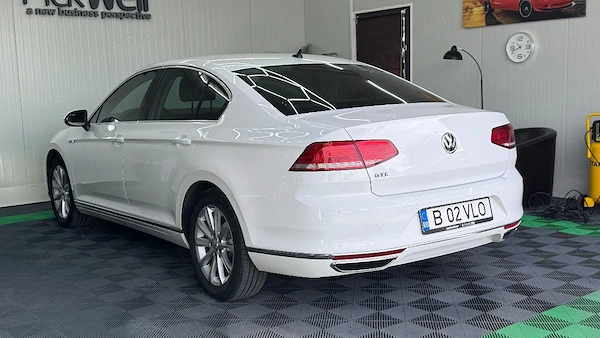 VOLKSWAGEN Passat 2018 — imagine 17