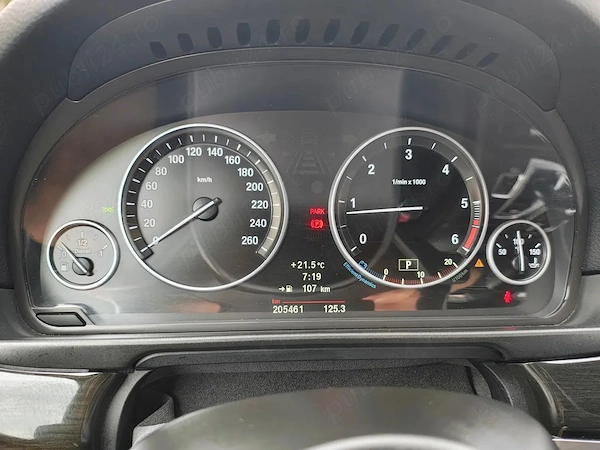 BMW 5 Series 2012 — imagine 13