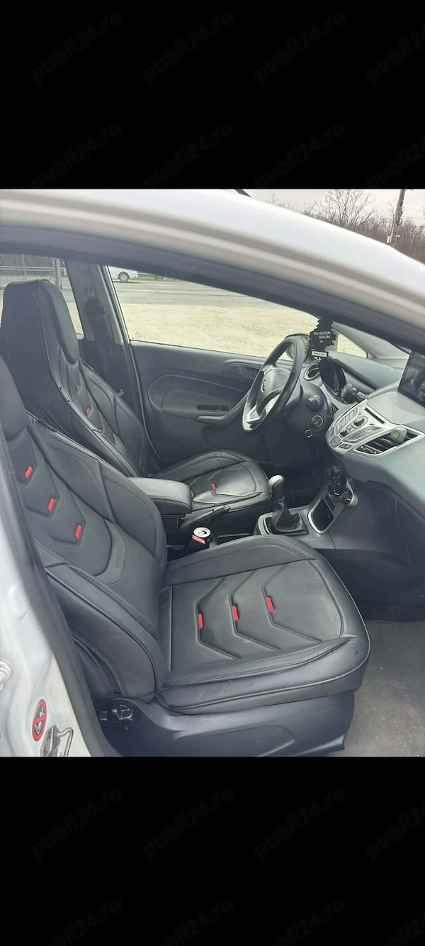 FORD Fiesta 2010 — imagine 2
