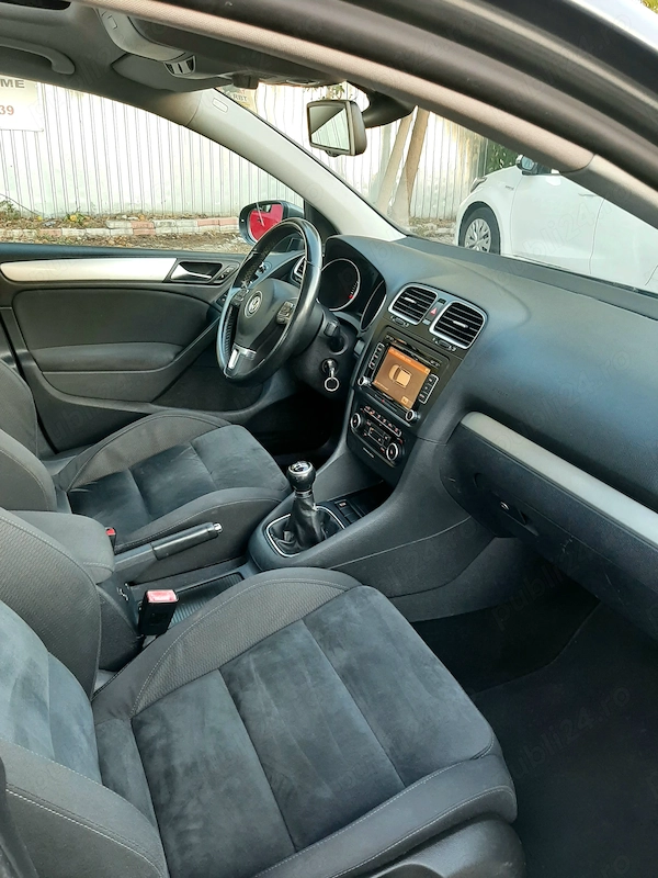 VOLKSWAGEN Golf 2011 — imagine 7