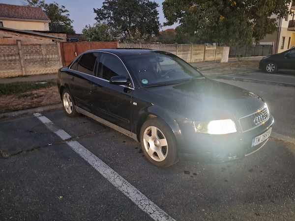 AUDI A4 2001 — imagine 7