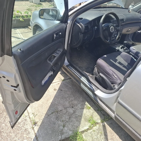 VOLKSWAGEN Passat 2001 — imagine 4