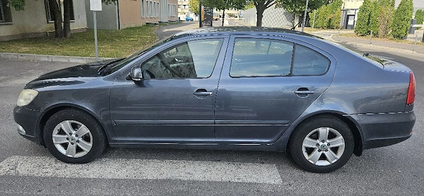 SKODA Octavia 2010 — imagine 2