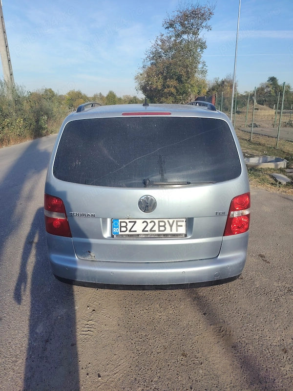 VOLKSWAGEN Touran 2006 — imagine 3