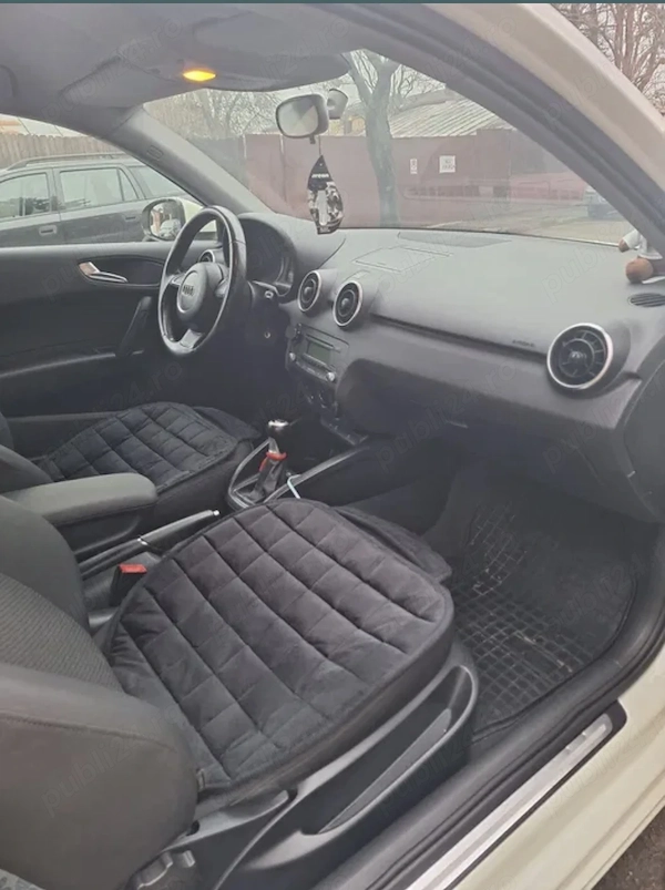 AUDI A1 2011 — imagine 3