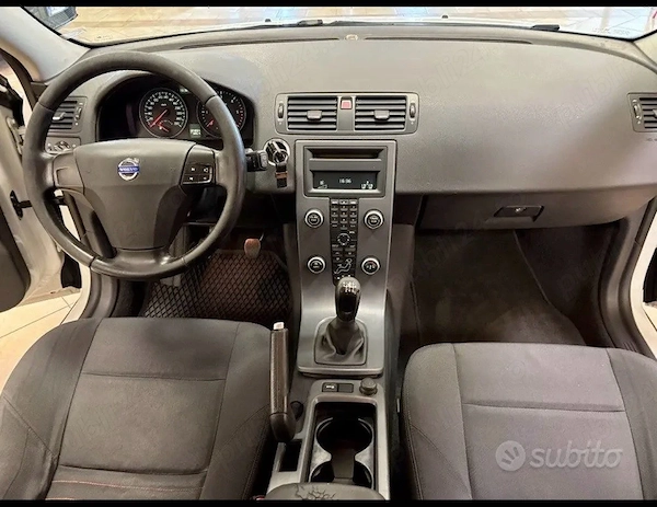 VOLVO C30 2011 — imagine 4