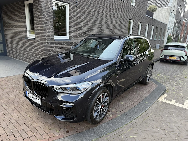 BMW X Series (Generic) 2021 — imagine 2