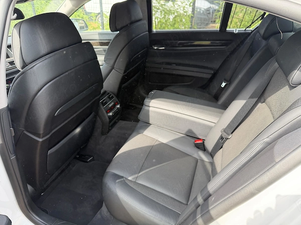 BMW 7 Series 2011 — imagine 10
