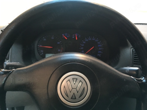 VOLKSWAGEN Golf 2023 — imagine 7