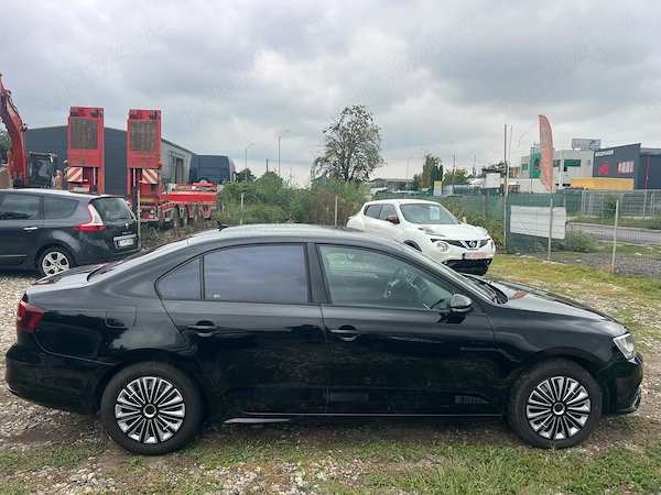 VOLKSWAGEN Jetta 2017 — imagine 3