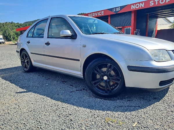 VOLKSWAGEN Bora 2001 — imagine 4