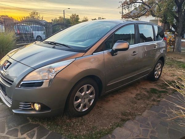 PEUGEOT 5008 2010 — imagine 3