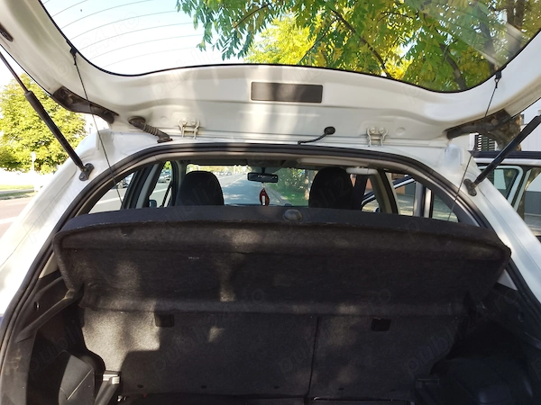 TOYOTA Yaris 2015 — imagine 5