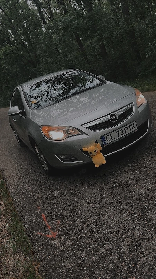 OPEL Astra 2012 — imagine 4