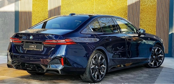 BMW 5 Series 2023 — imagine 6