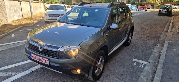 dacia duster 2012