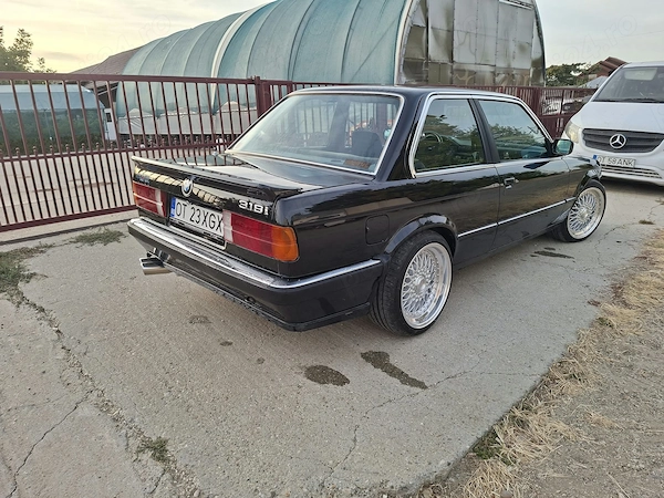 BMW 3 Series 1987 — imagine 3