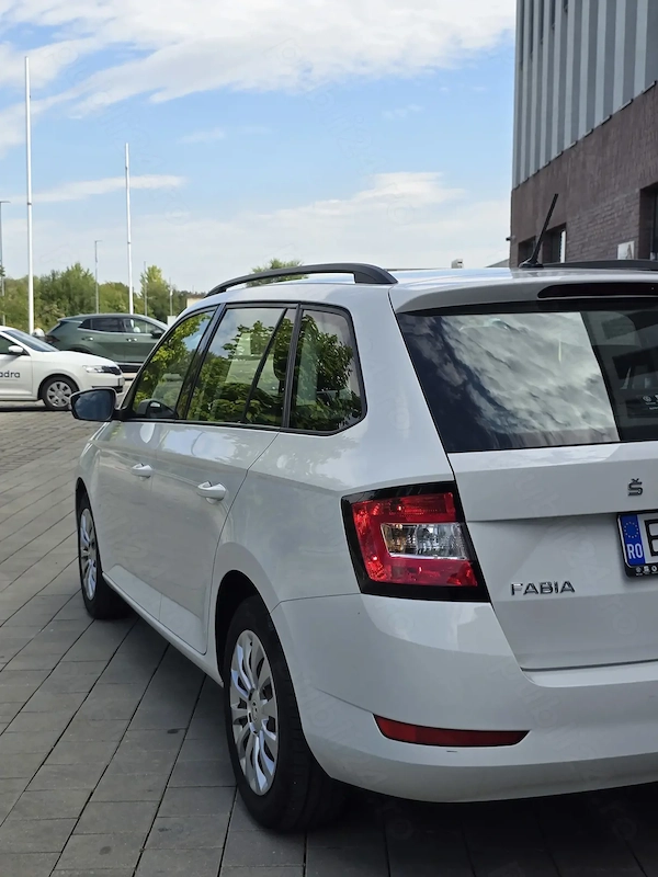 SKODA Fabia 2022 — imagine 6