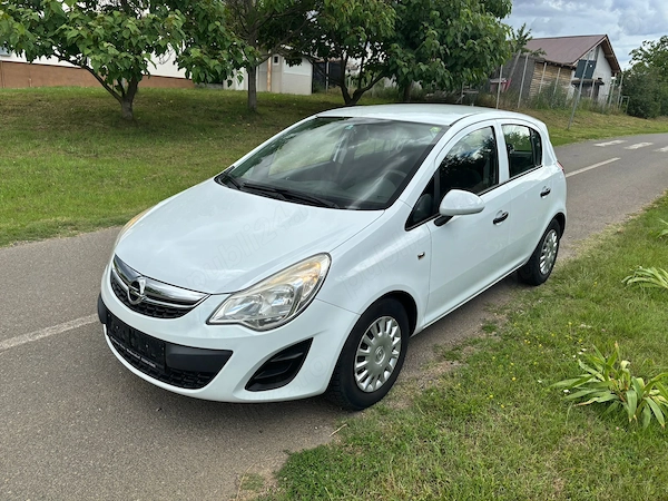 Vand Opel Corsa 1.2 benzina an 2012
