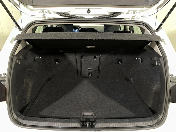 VOLKSWAGEN Golf 2022 — imagine 13